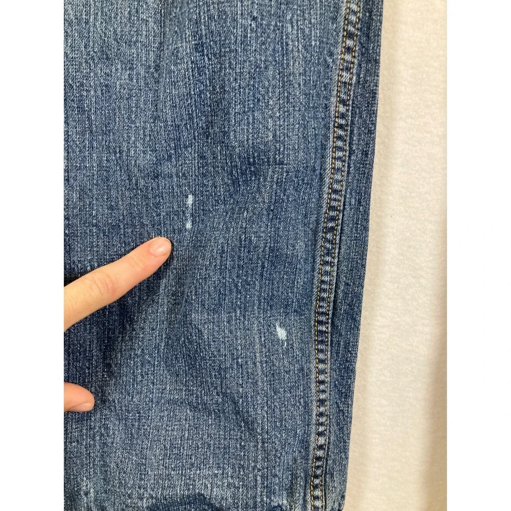 Levis these levi
